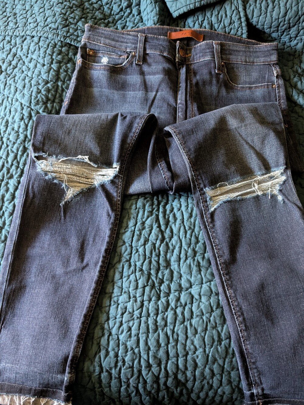Joe's High Rise Skinny crop Jean, Worn Knees, Size 30